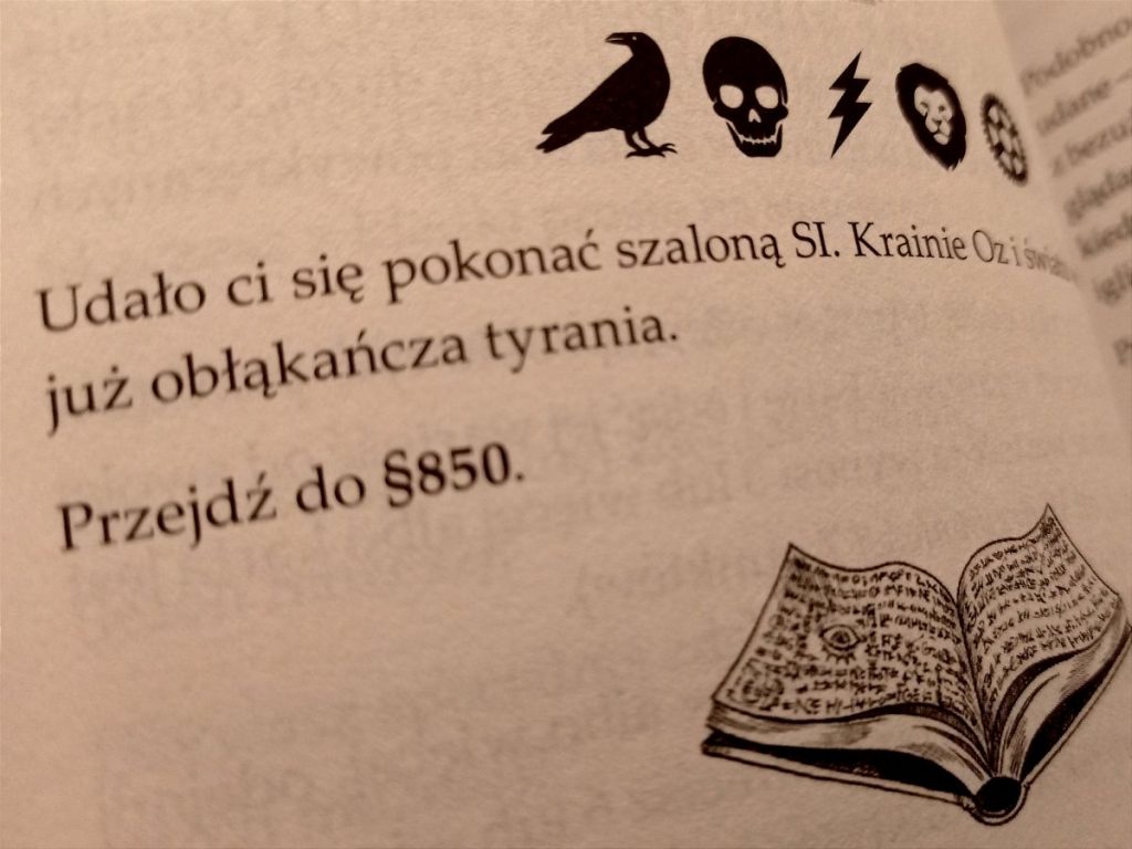 Symbole pod numerem paragrafu odsyłają nas do innych części książki.