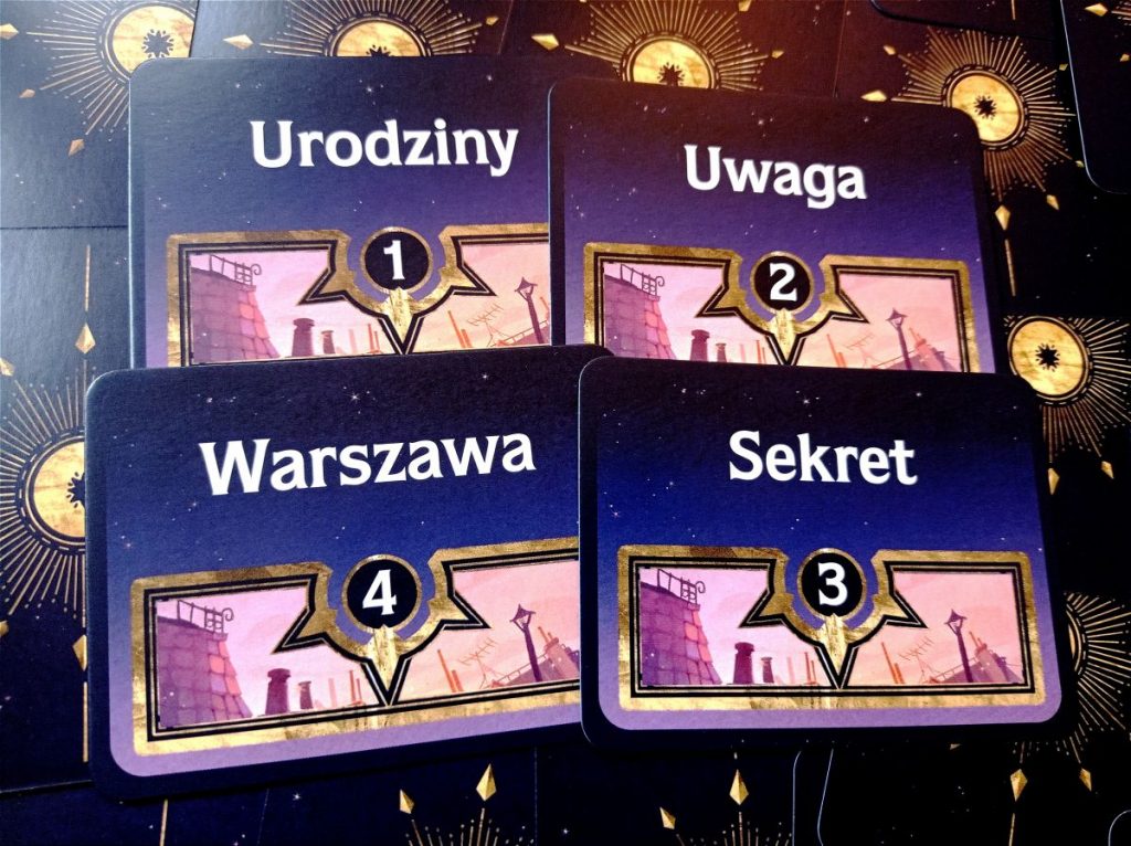 Instrukcja sugeruje, aby pierwszą rozgrywkę rozegrać z takim zestawem haseł.
